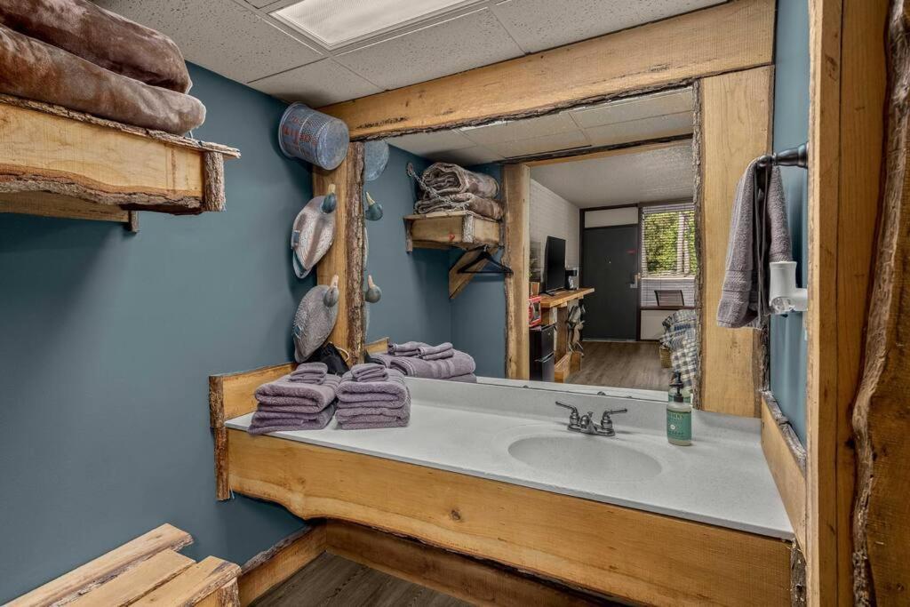Stonegate Lodge 2 Queen Beds Fast Wifi 50" Tv Salt Water Pool Room #207 유레카 스프링스 외부 사진