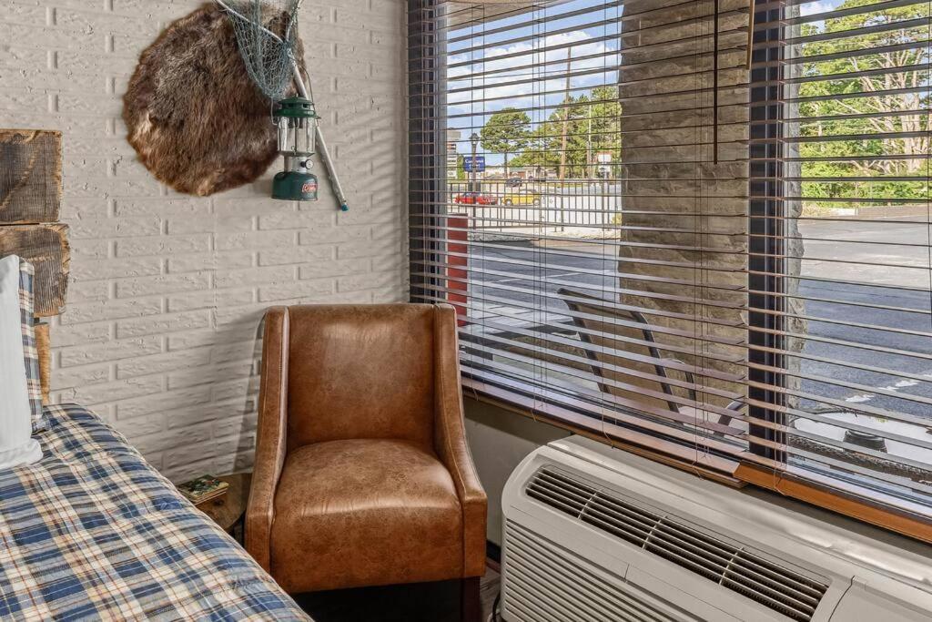 Stonegate Lodge 2 Queen Beds Fast Wifi 50" Tv Salt Water Pool Room #207 유레카 스프링스 외부 사진