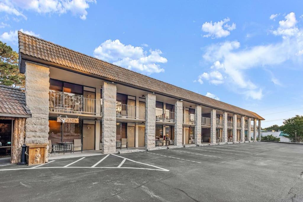 Stonegate Lodge 2 Queen Beds Fast Wifi 50" Tv Salt Water Pool Room #207 유레카 스프링스 외부 사진